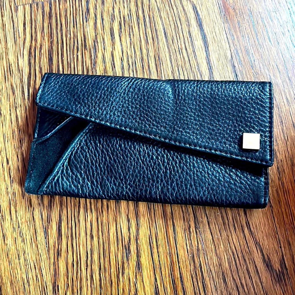 NWT black Nixon centerfold wallet